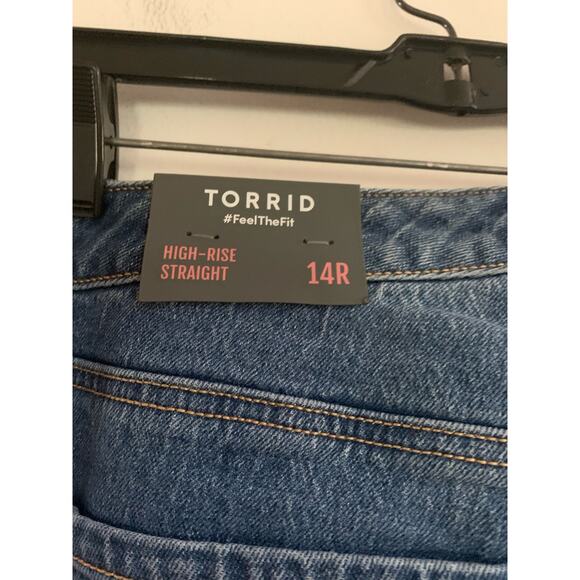 Torrid High Rise Button Fly Straight 14R NWT Denim Distressed Women Cropped Jean - Picture 5 of 10